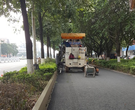 滑膜摊铺机_看图王.jpg 滑膜摊铺机_看图王.jpg