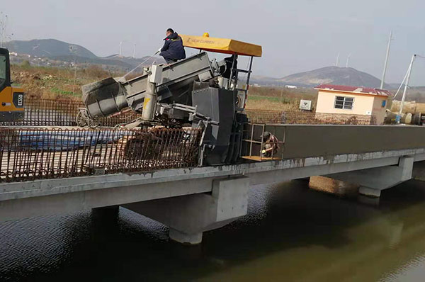 压缩600.jpg 压缩600.jpg