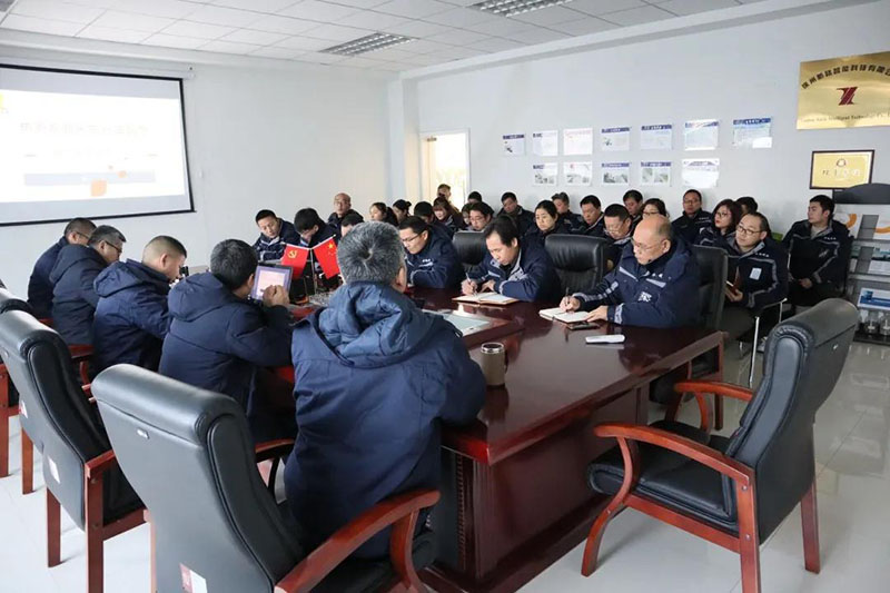 【普法】新路科技公司组织开展普法专题会议