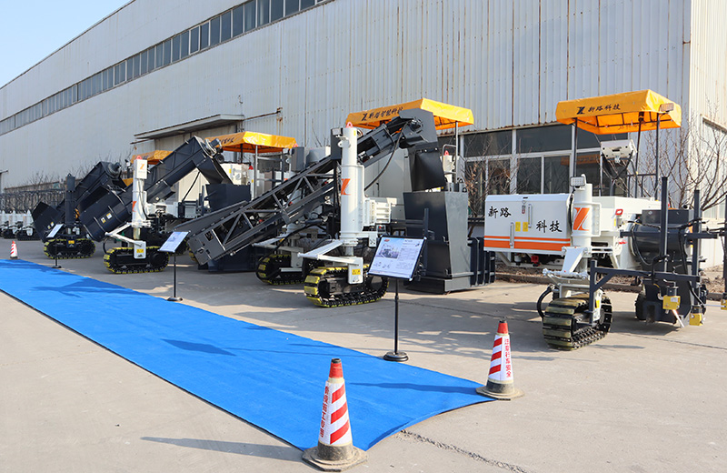 华体网页版登录入口举办滑模技术交流会圆满成功