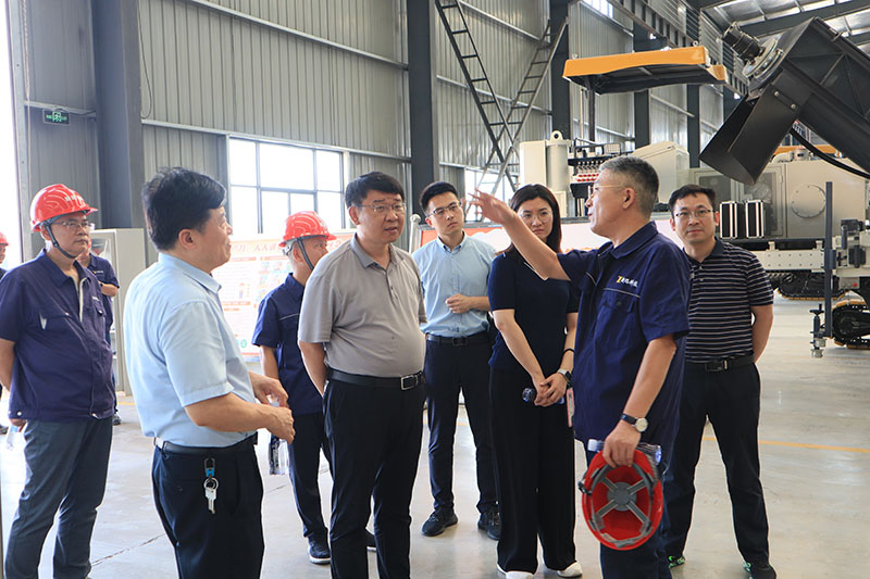 市政府夏友峰副秘书长莅临我司调研考察